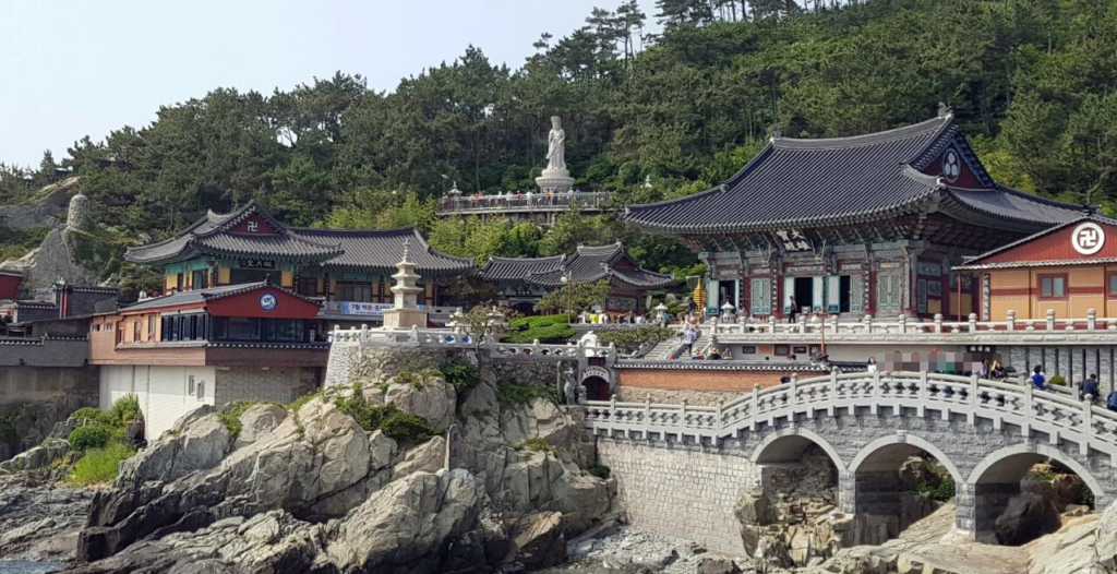 Explore Haedong Yonggungsa: Korea’s Breathtaking Seaside Temple